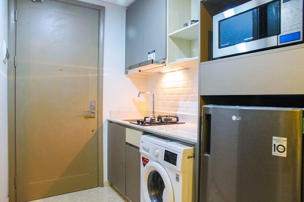 undefined New Studio with Sea View at Gold Coast Apartment 10