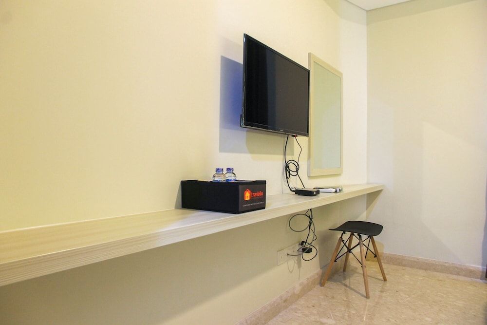 undefined New Studio with Sea View at Gold Coast Apartment 9