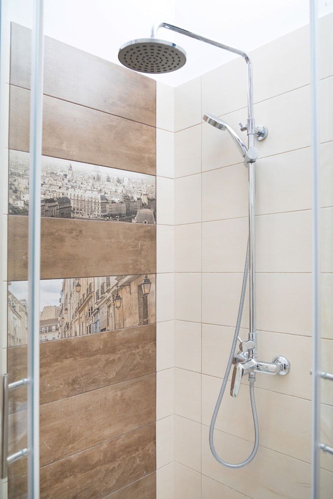 Cute Studio With Beautiful Balcony in the Center! Apartment (0 Bedroom) 9