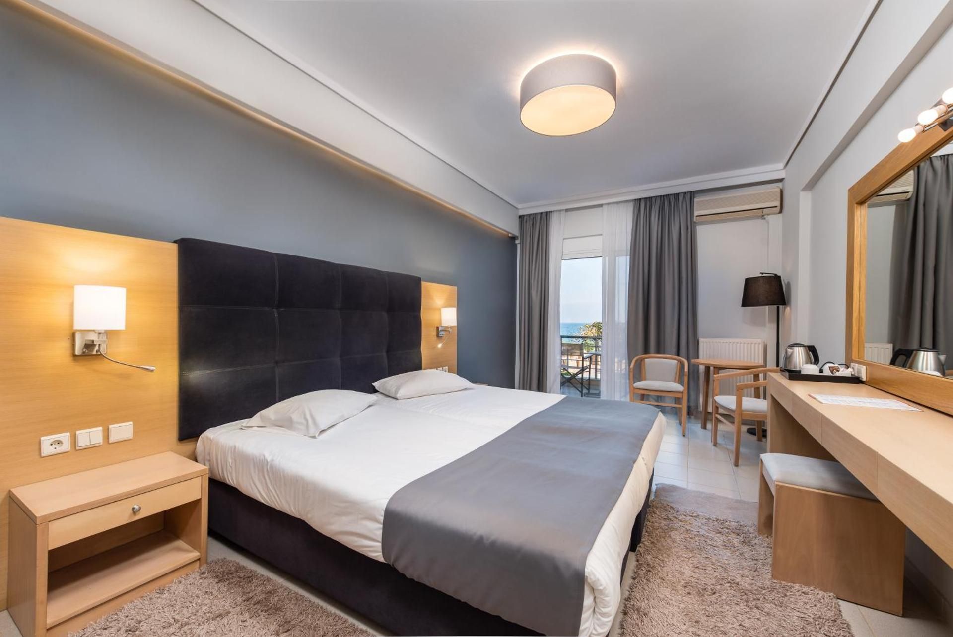 Exclusive Double or Twin Room with Sea View