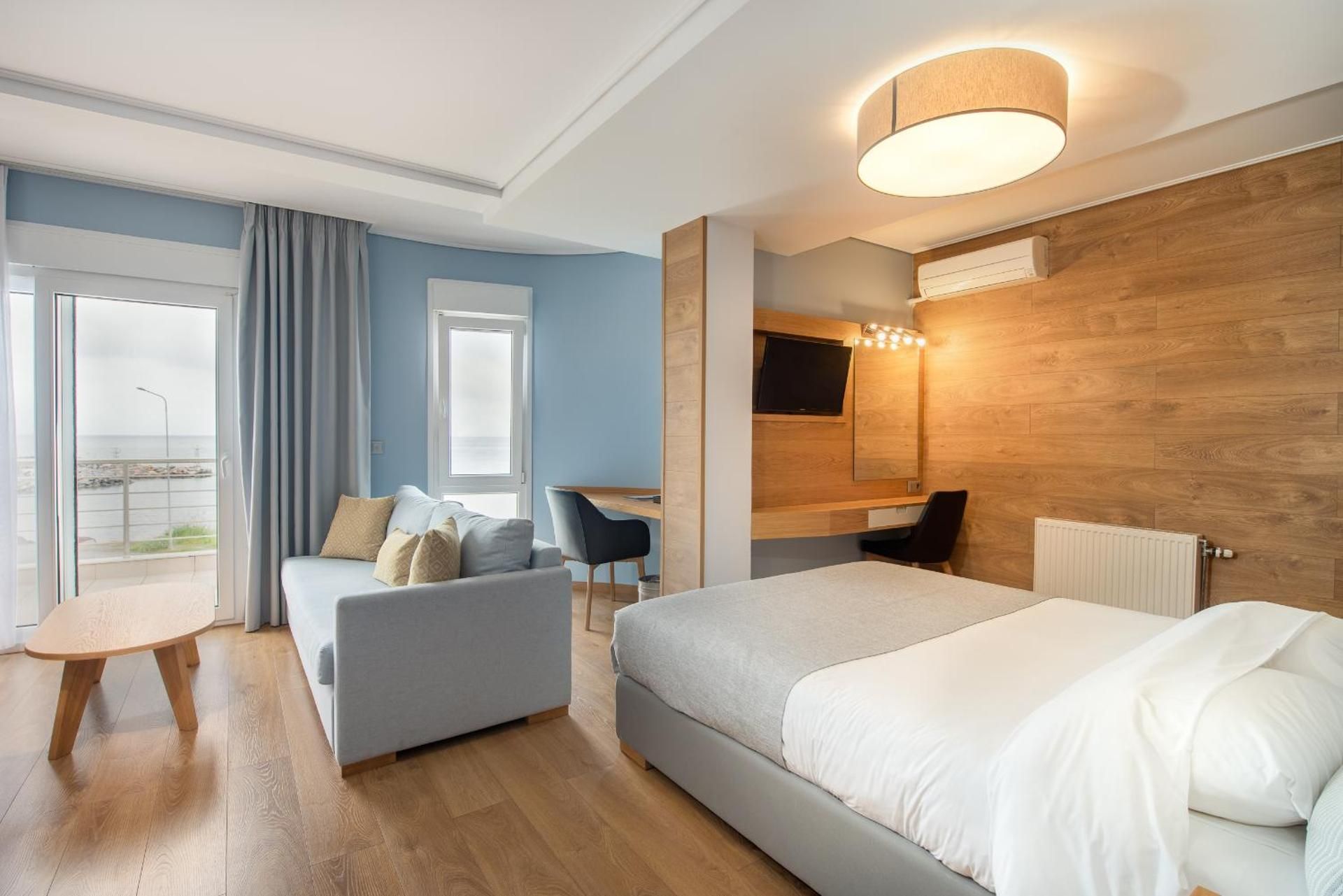 Suite (2 Adults) with Sea View