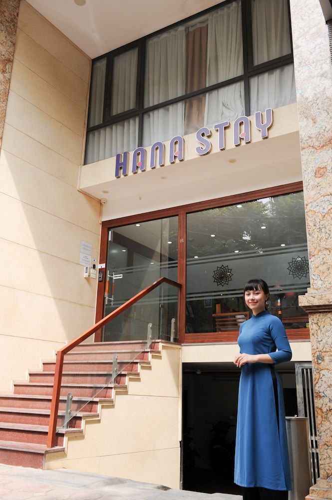 undefined HANA Stay 8