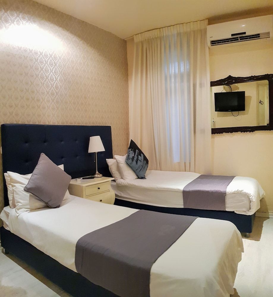 Central Hotel Double or Twin Room 4