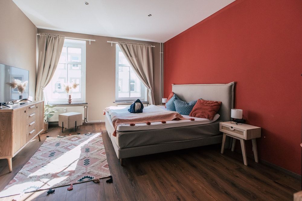 Luga Homes - Mitte *Midtown* 2-Room Apartment with Kitchen 4