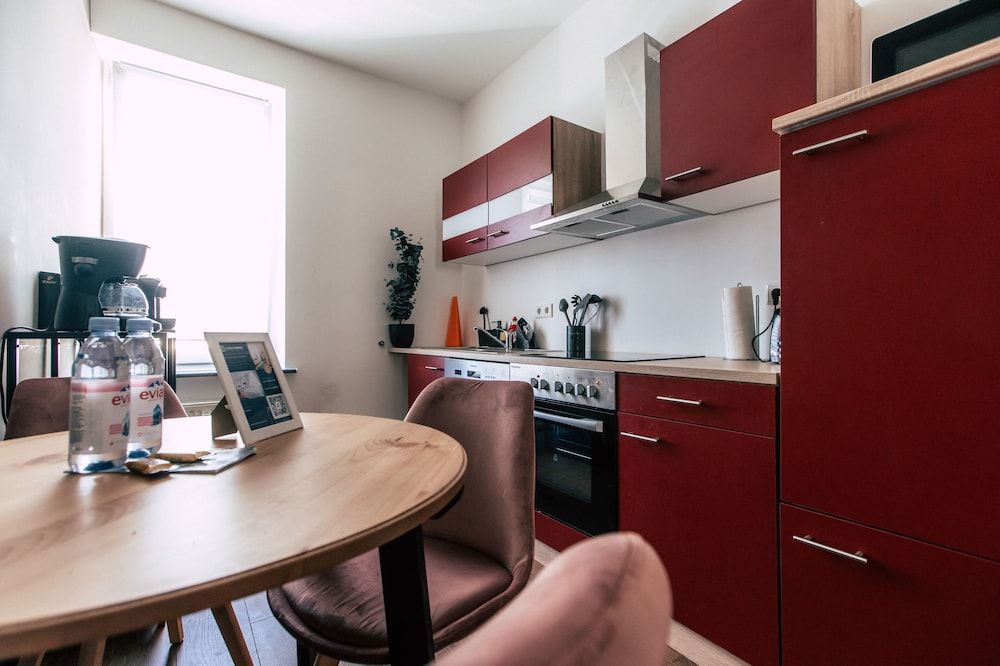 Luga Homes - Mitte *Midtown* 2-Room Apartment with Kitchen 22