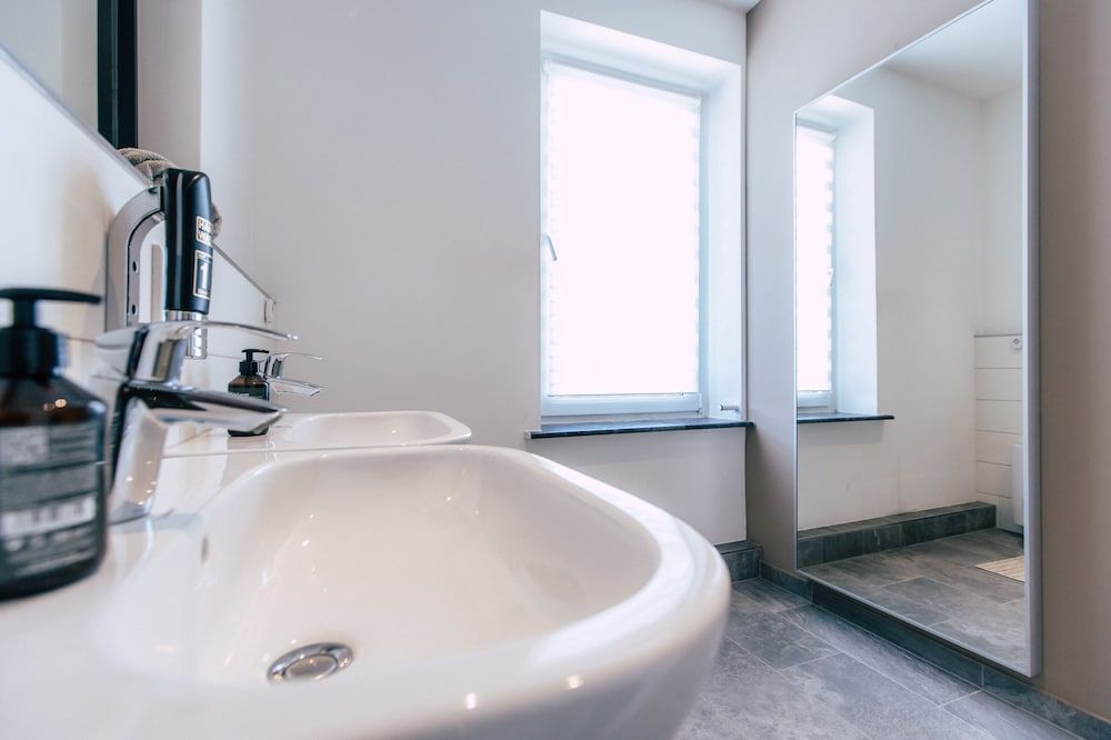 Luga Homes - Mitte *Midtown* 2-Room Apartment with Kitchen 17