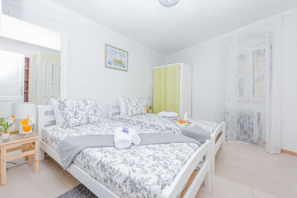 undefined Apartman Mirko&Mimi 2