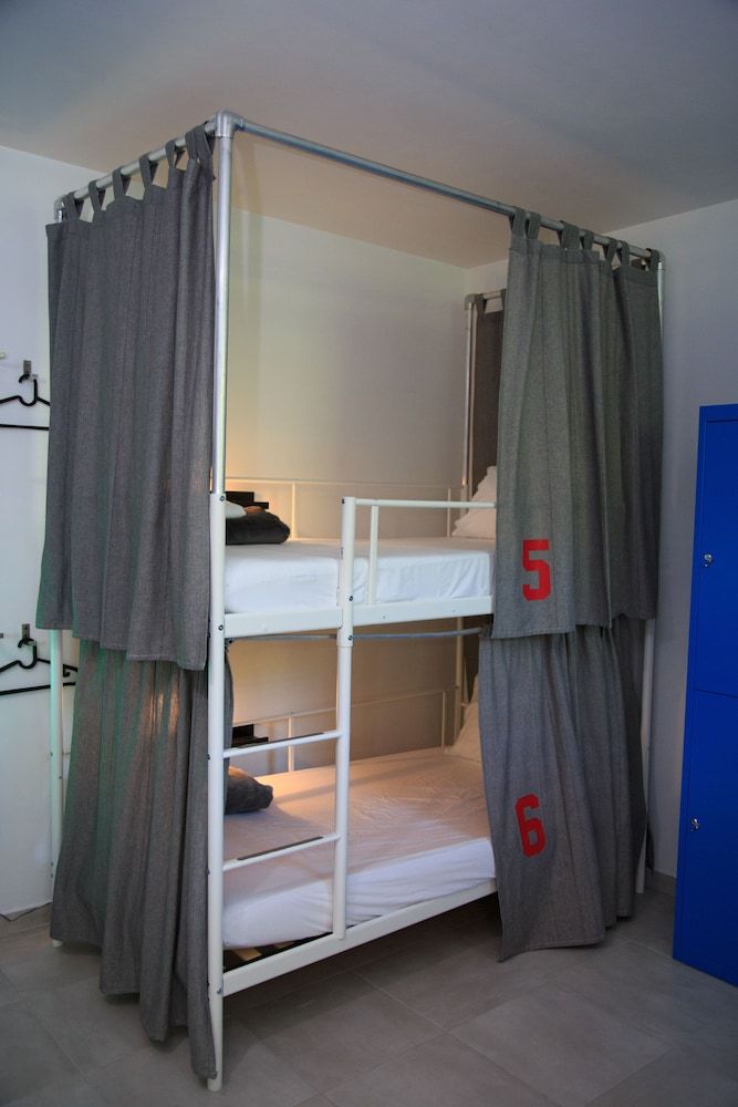 Standard Shared Dormitory, Mixed Dorm