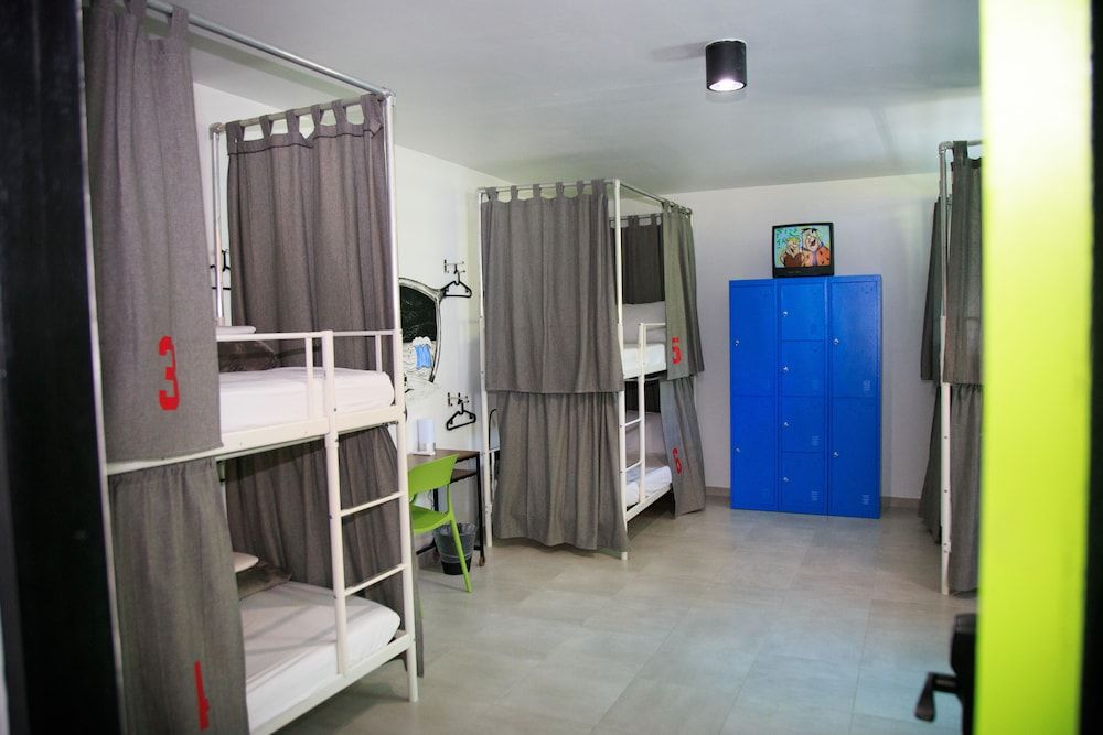 Standard Shared Dormitory, Mixed Dorm