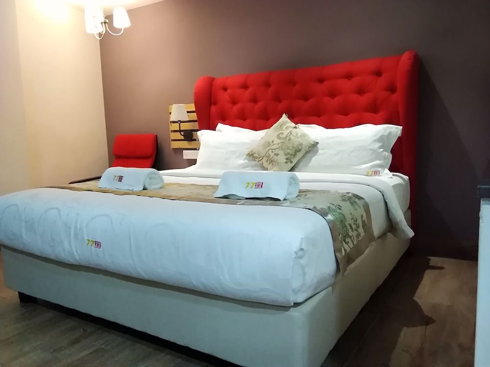 undefined 77 Boutique Hotel 4