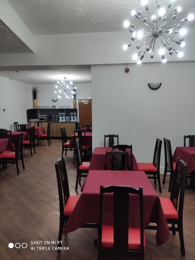 undefined Mardi Gras Hotel 10