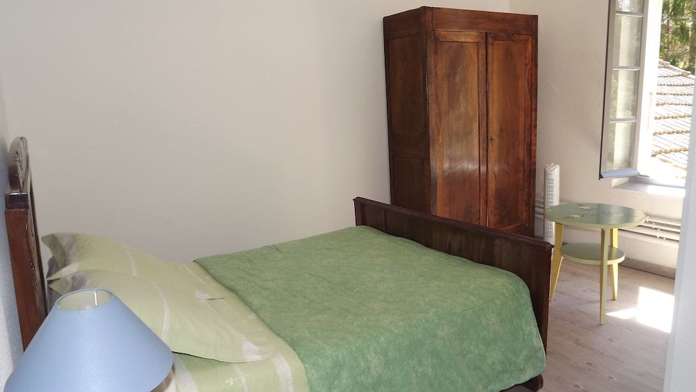 Double Room (Milieu)