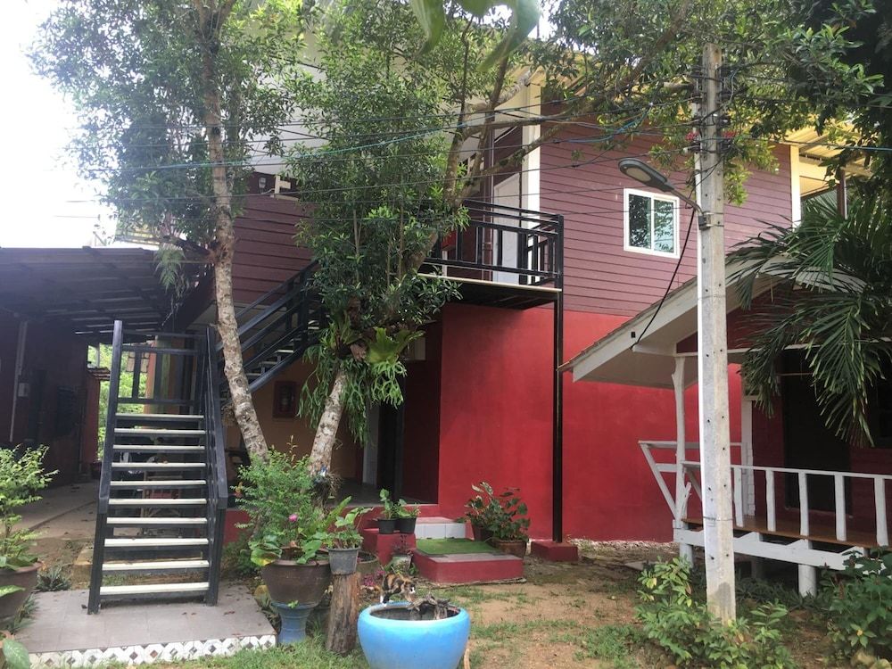undefined Duckling Resort And Bar 4