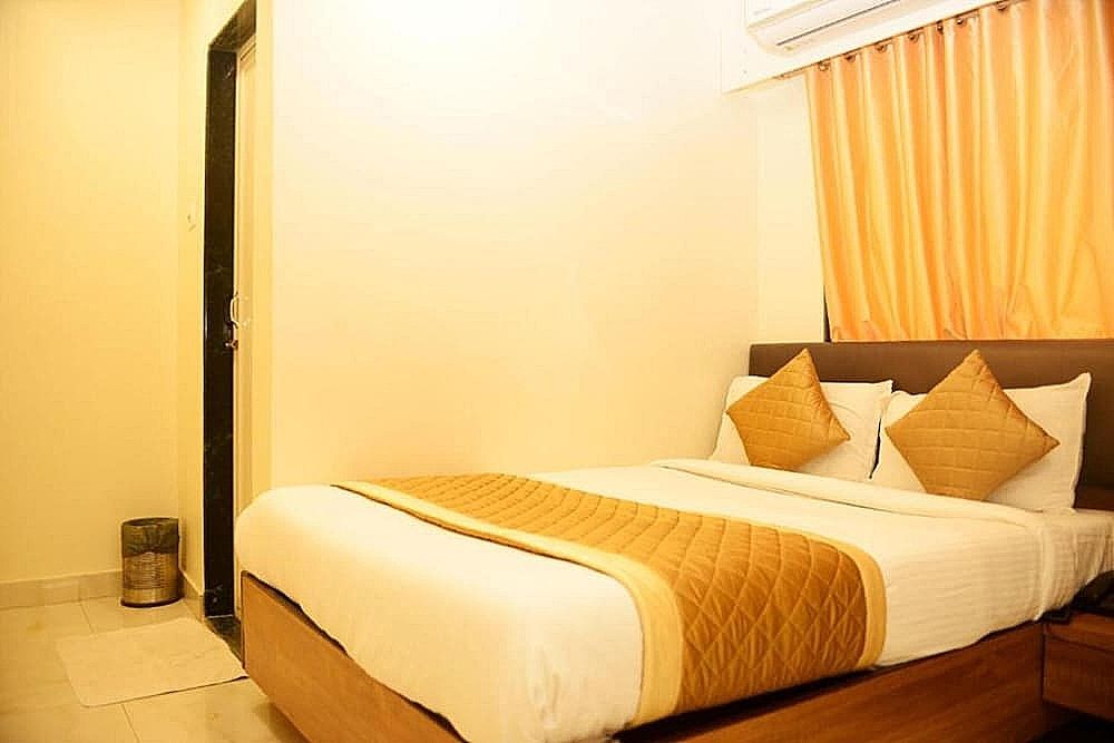 Hotel Ashyana-Grant Road Mumbai Deluxe Double Room 8