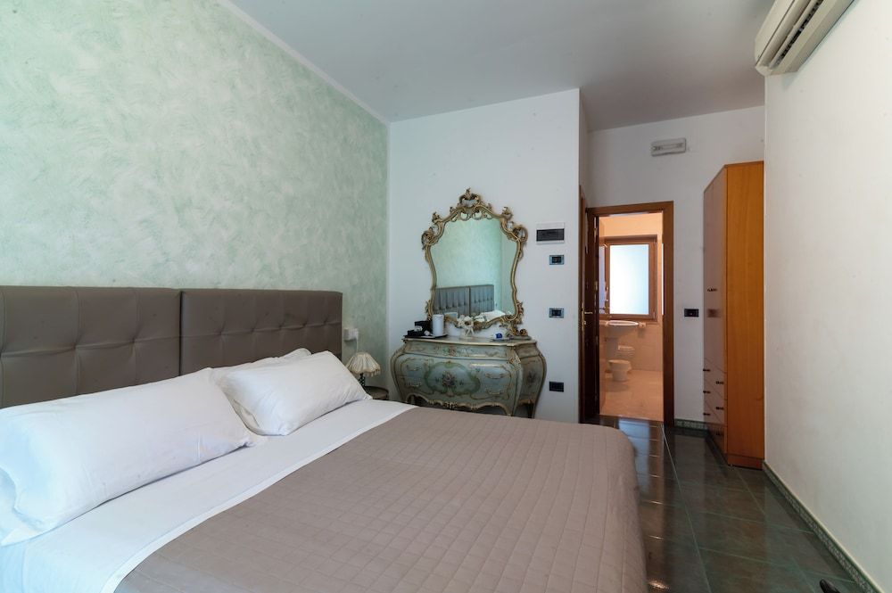 Villa Maria Deluxe Room 2