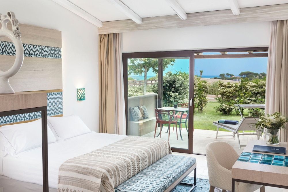 Grand Deluxe Room, Sea View - Kids & Teens Free