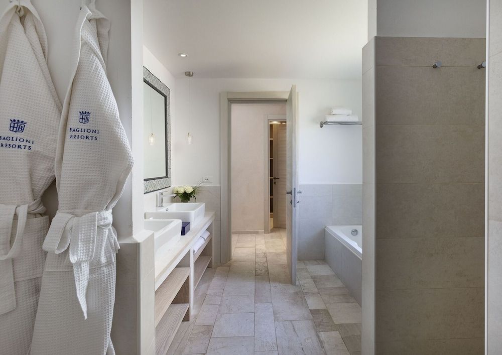 Sea View Suite- Kids & Teens Free