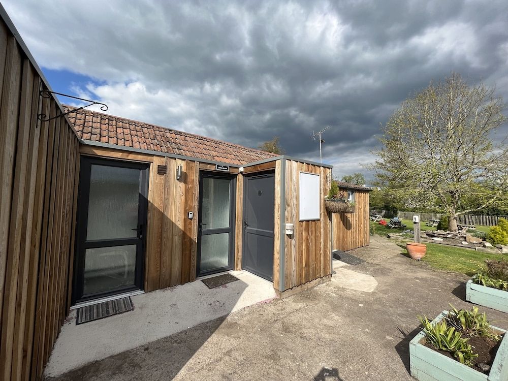 The Ship Inn Twin Room (Severn) 5