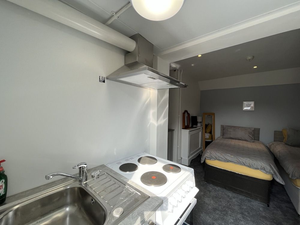 The Ship Inn Twin Room (Severn) 8