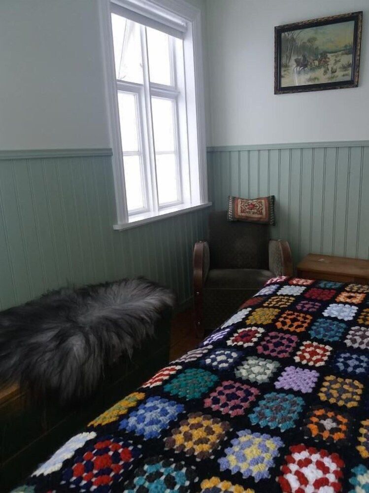 Standard Double Room, Shared Bathroom (4)