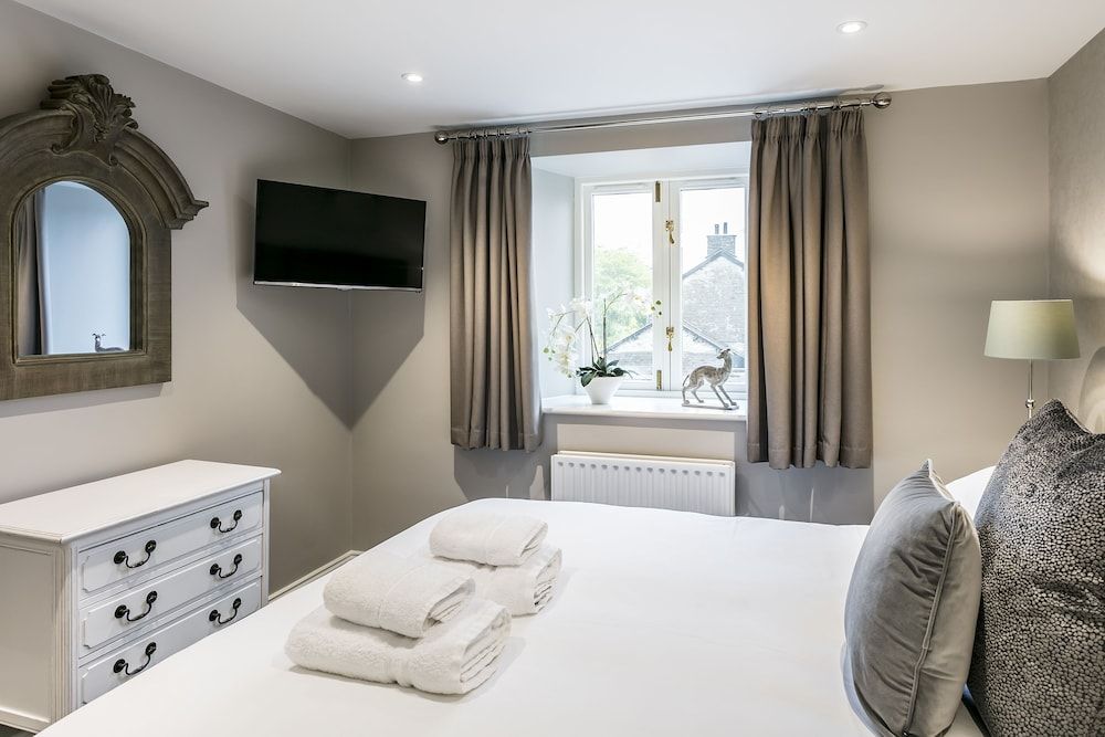 The Lodge Rooms @ Carus Green Luxury Double Room, Ensuite (Lodge 6 - Helvellyn) 4