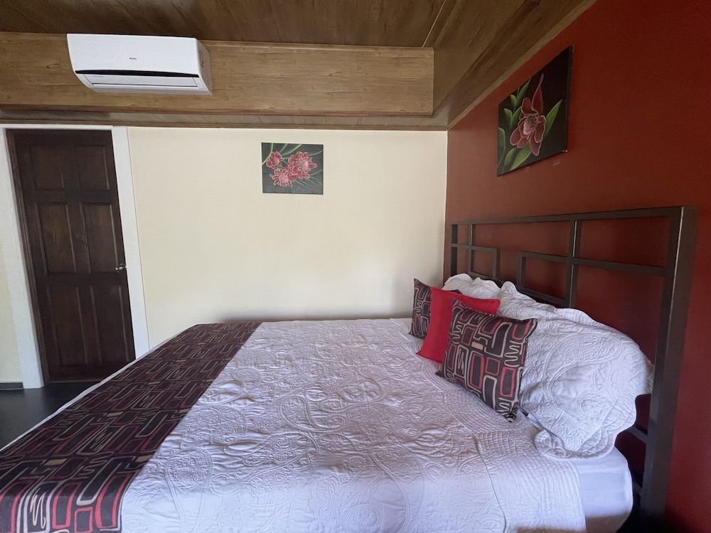 Campos Arenal Hotel Deluxe Quadruple Room, 2 Double Beds, Garden View 9