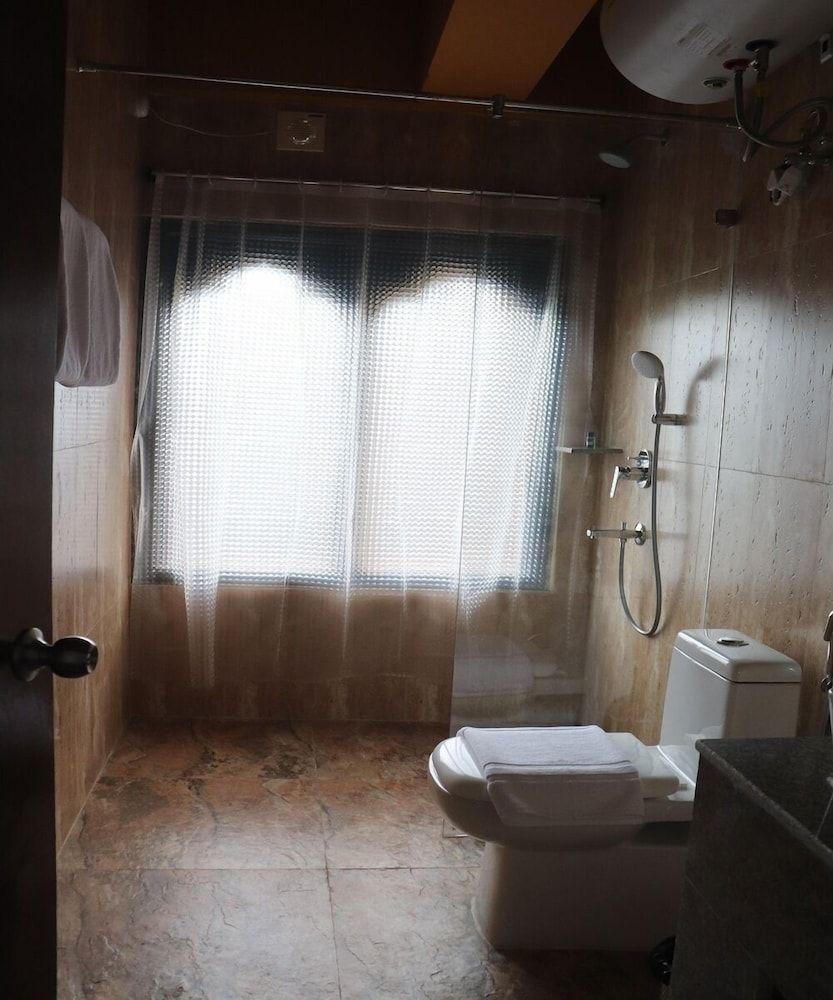 Hotel River Valley Deluxe Room 3