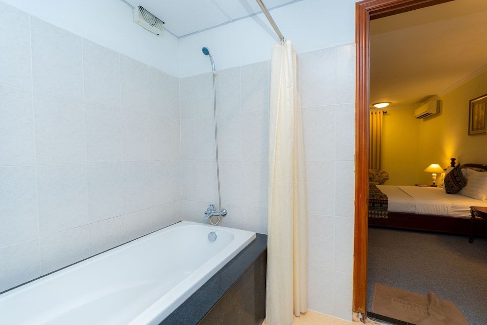 undefined Hoang Ha Boutique Hotel 2