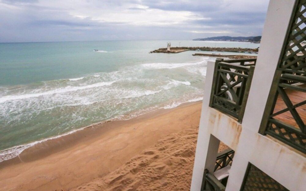 Busan O2 Pension Room (301 (Ocean View)) 8