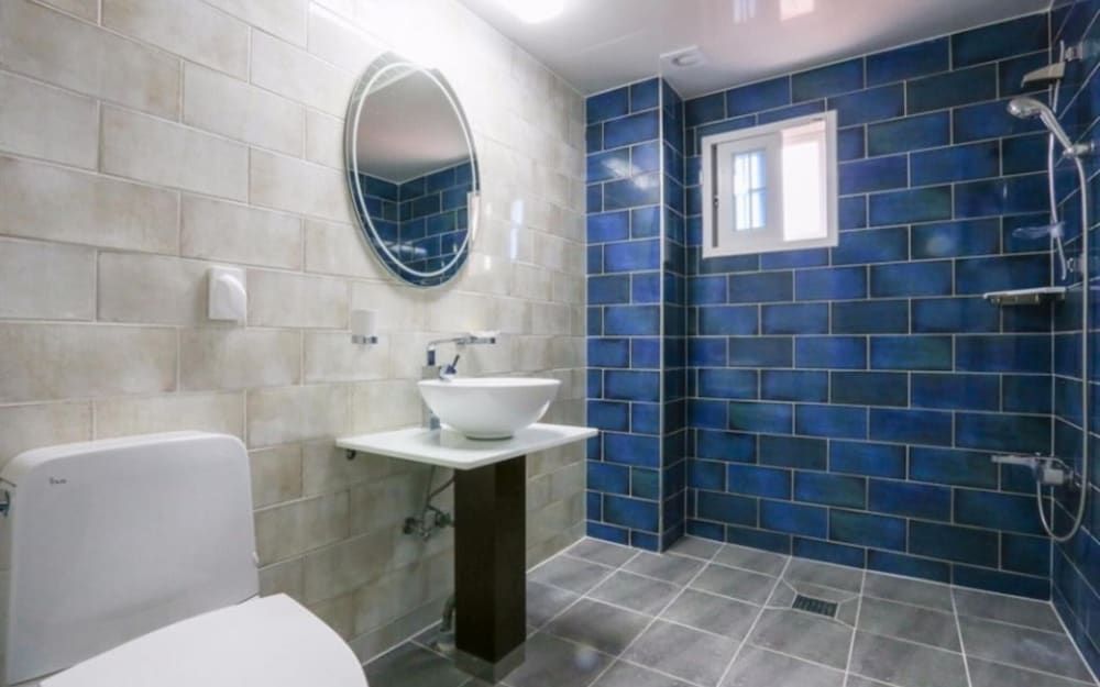 Busan O2 Pension Room (301 (Ocean View)) 6