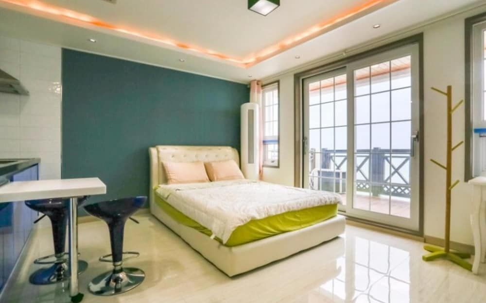 Busan O2 Pension Room (301 (Ocean View))
