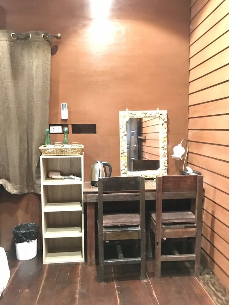 Reuan Vilawan Standard Triple Room 16