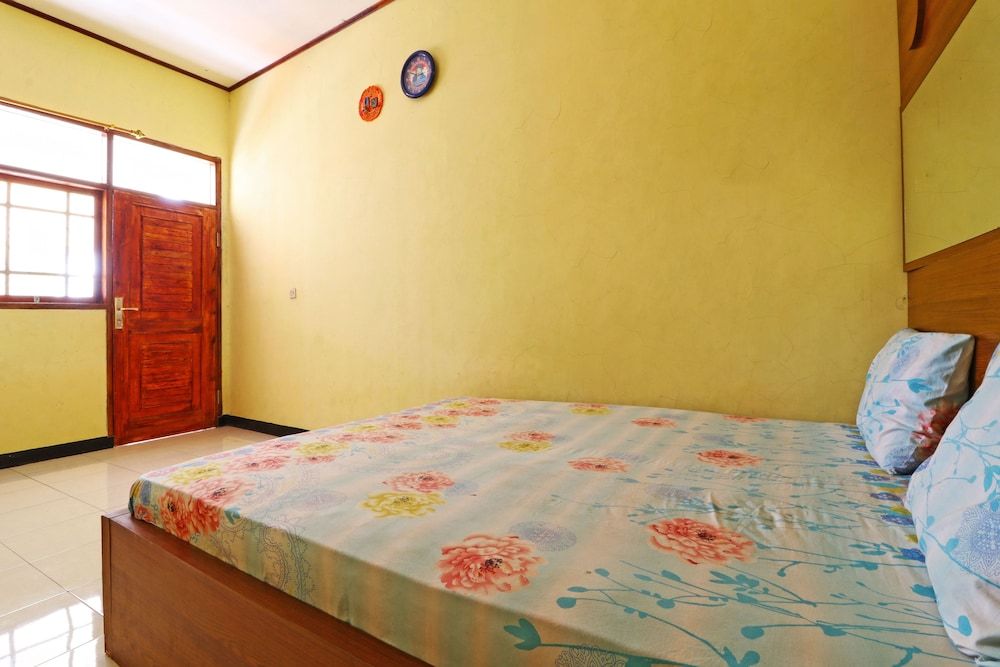 Hotel Agung Permata Artha Standard Room 5