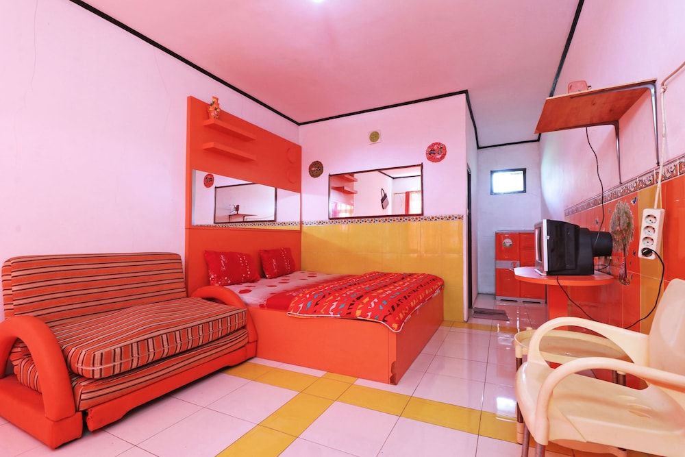 Hotel Agung Permata Artha Deluxe Room 4