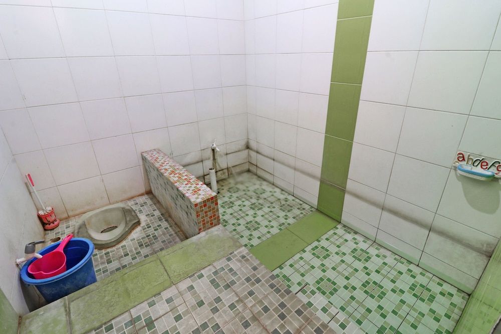 Hotel Agung Permata Artha Deluxe Room 5