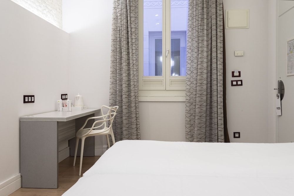 Petit Palace Lealtad Plaza Double 15