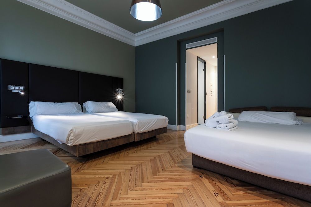 undefined Petit Palace Lealtad Plaza 5
