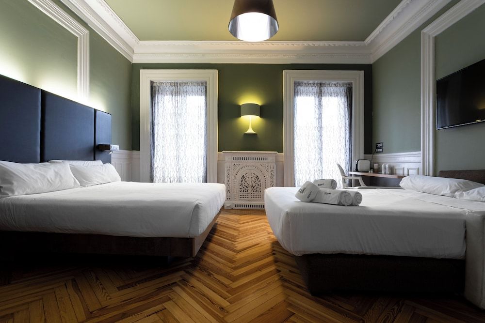 undefined Petit Palace Lealtad Plaza 7