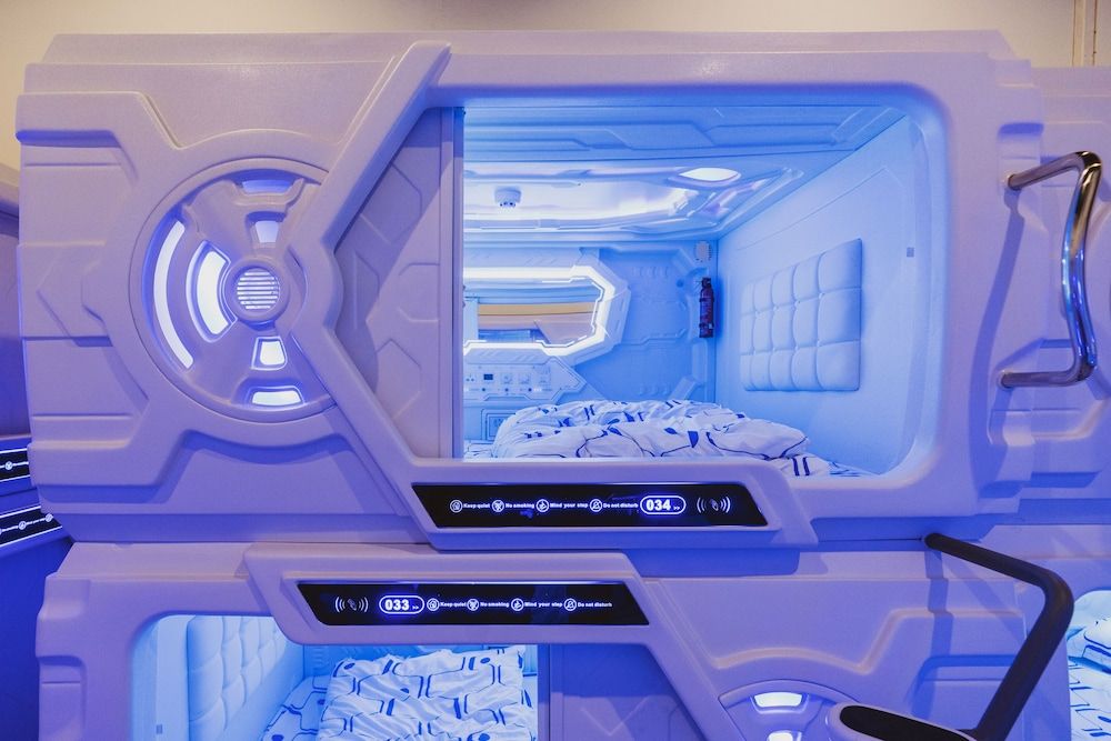 undefined Hashtag.Capsule.Hostel 7