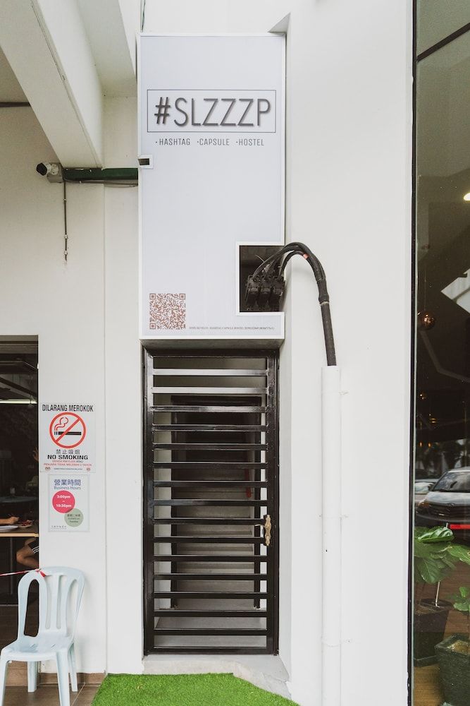 undefined Hashtag.Capsule.Hostel 4