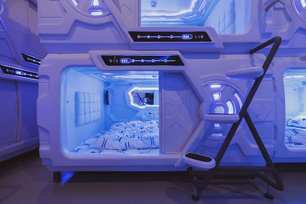 undefined Hashtag.Capsule.Hostel 6