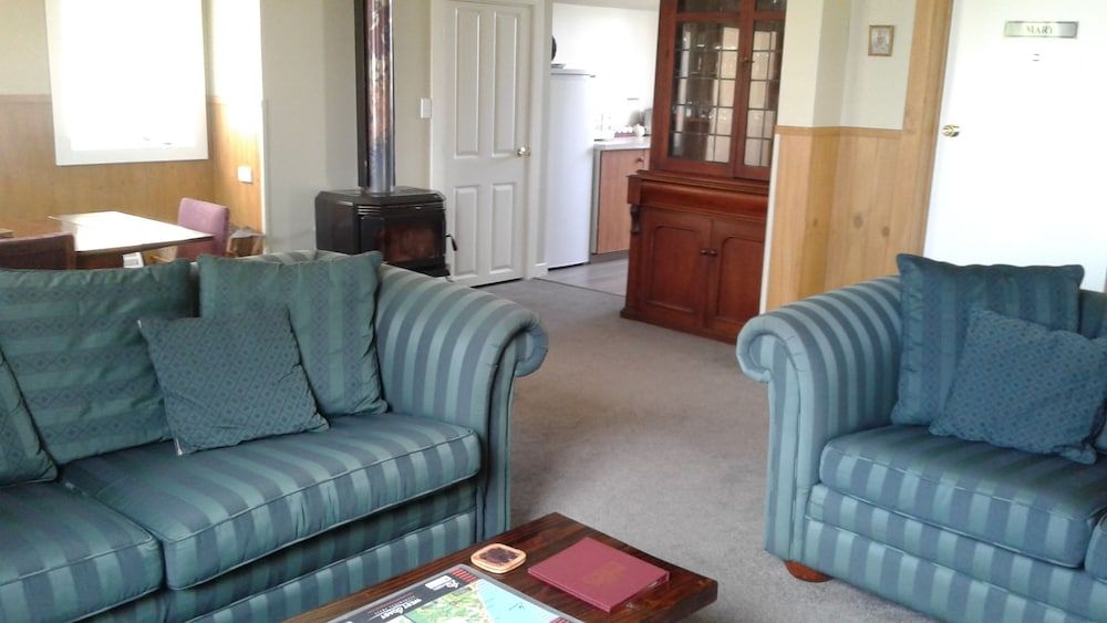 Kumara Historic Cottages - Hostel McEnaneys Queen 6