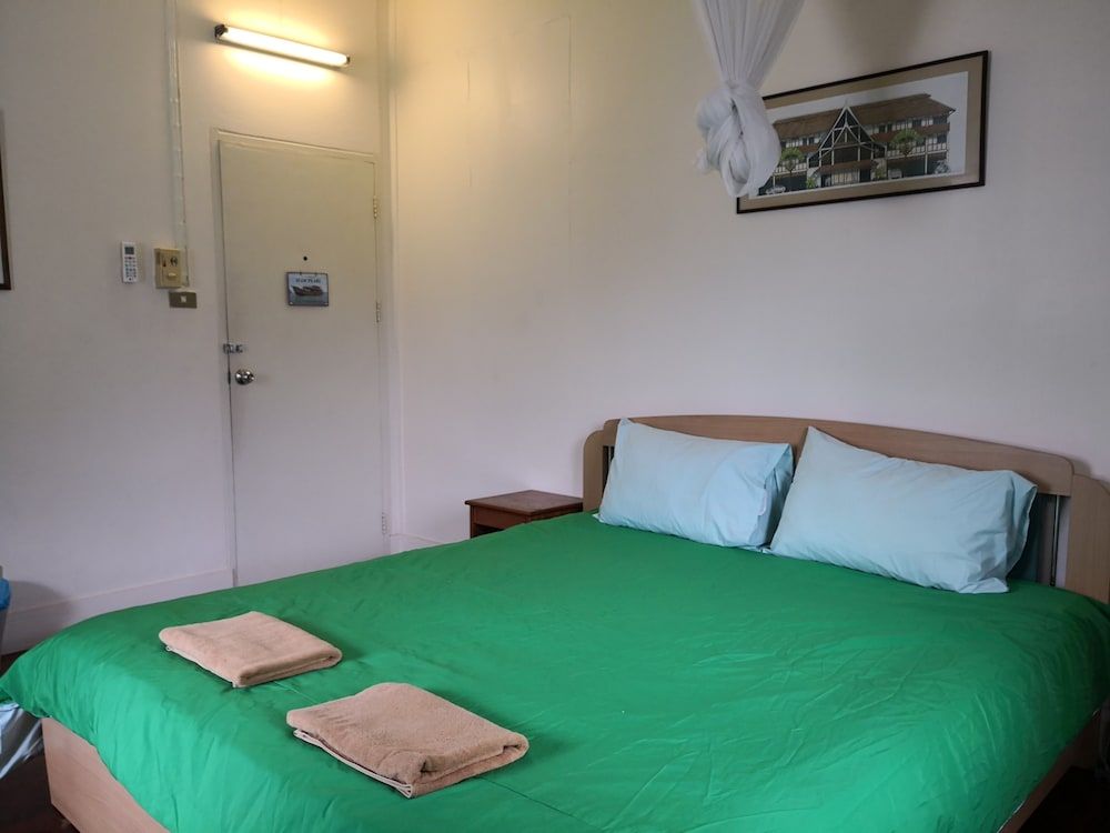 undefined Baan Somboon Guesthouse 9