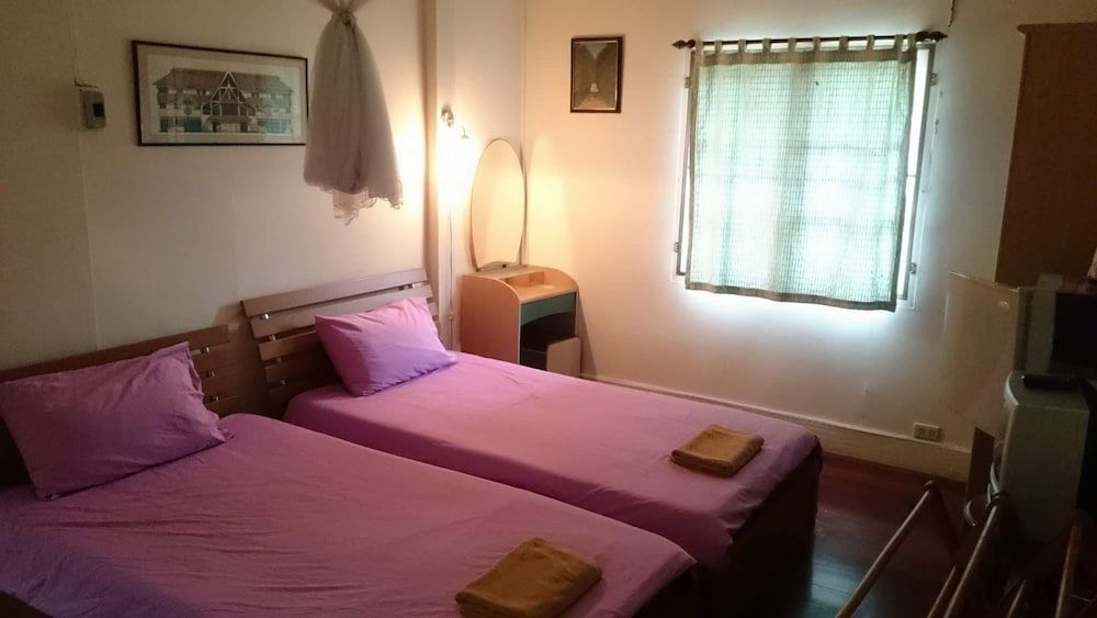 Baan Somboon Guesthouse Standard Double Room, 1 Queen Bed, Non Smoking 2