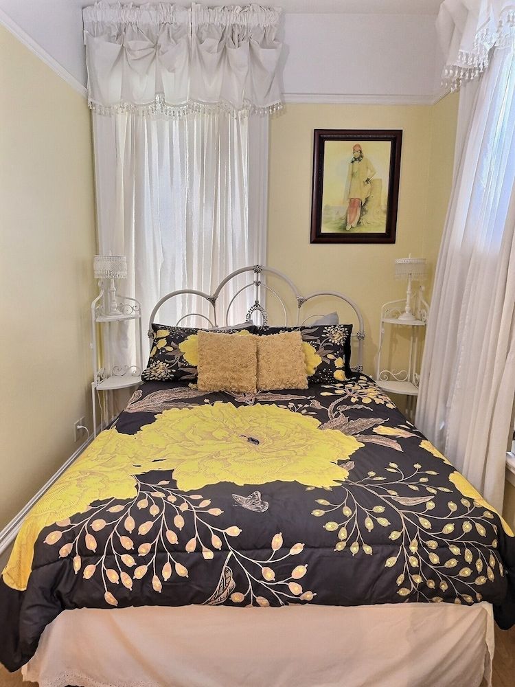 Foster Suite