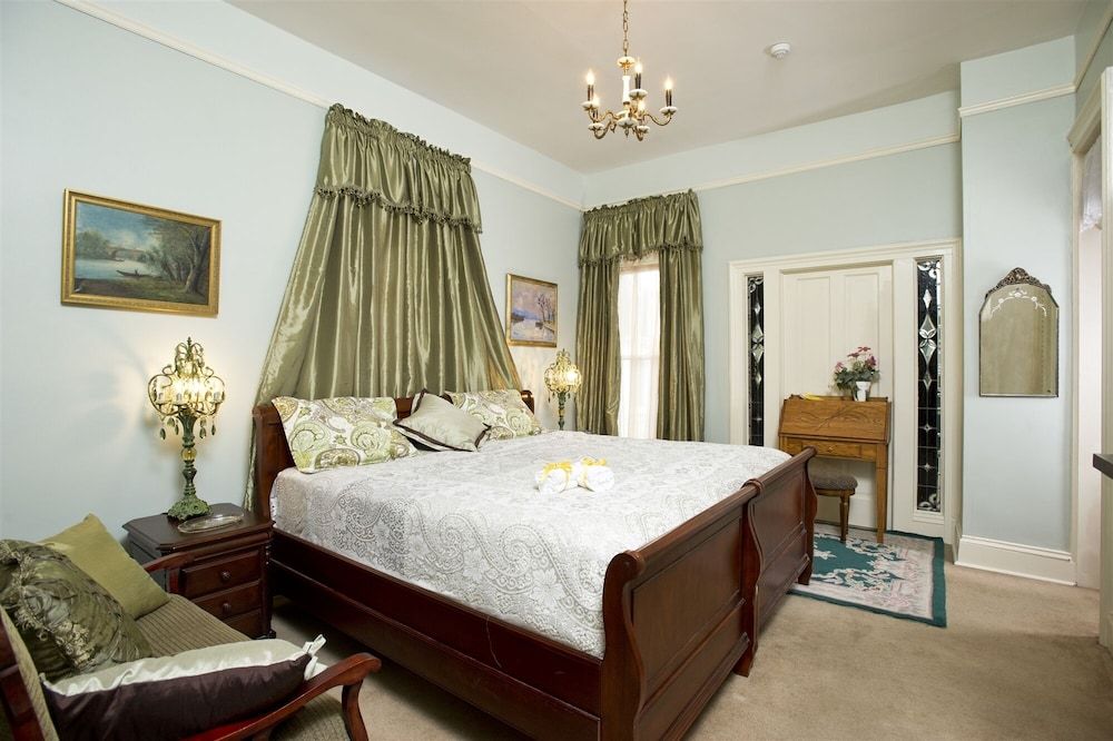 Lawton Suite