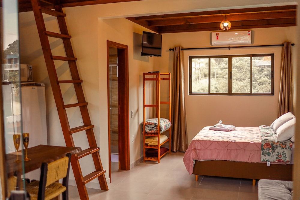 Superior Cabin (Praia do Luz)