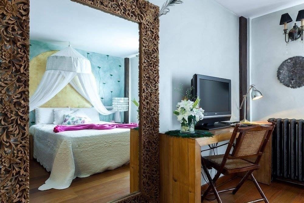 Hotel Boutique Valle de Oca Junior Studio Suite, Fireplace 3