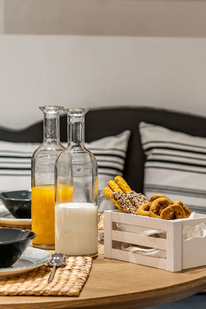 Amer Suites Fira Double Room 10