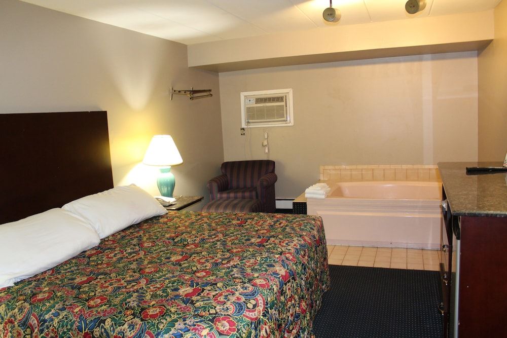 Jacuzzi Suite